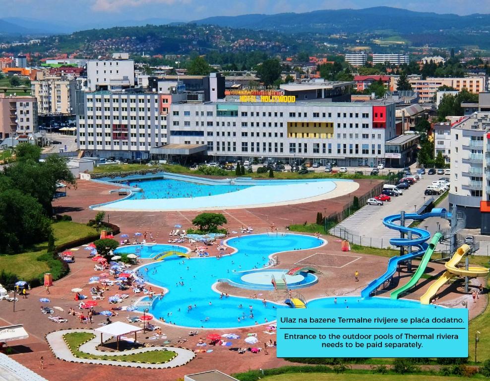 4* Hollywood Hotel / Saraybosna